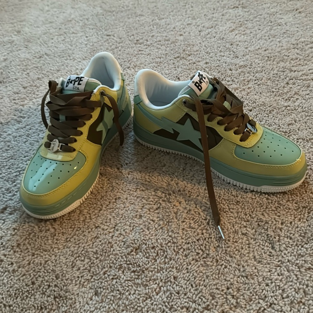 Men’s Bape Sneakers Size 8.5 With White Shoe Laces Also
